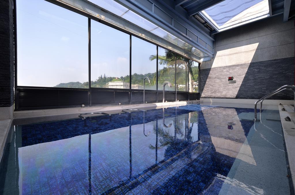 The Sun Hot Spring & Resort Đài Trung Ngoại thất bức ảnh