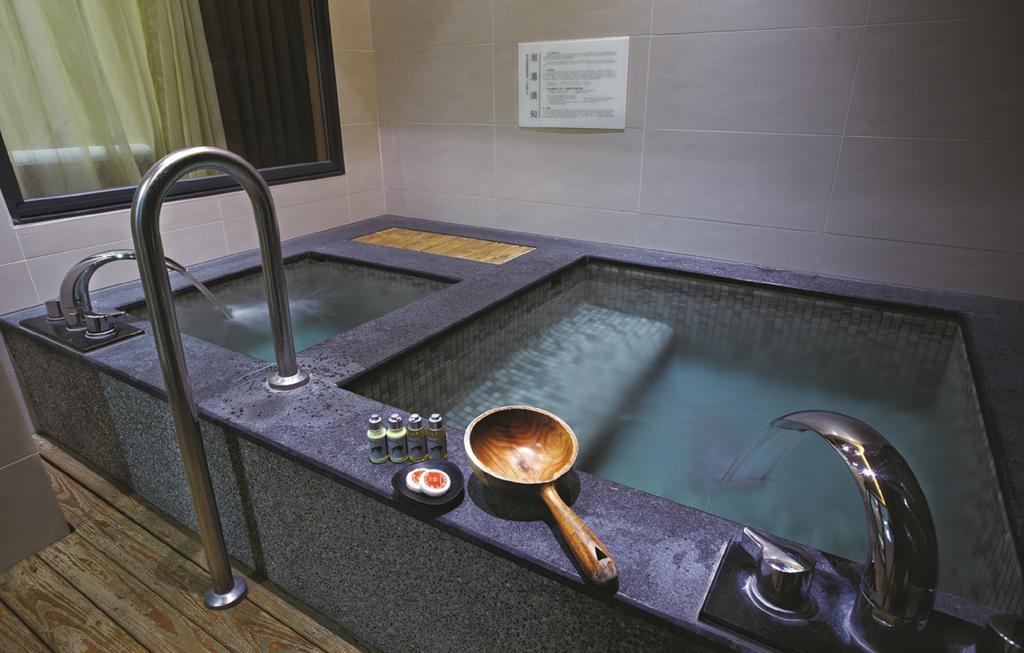 The Sun Hot Spring & Resort Đài Trung Ngoại thất bức ảnh